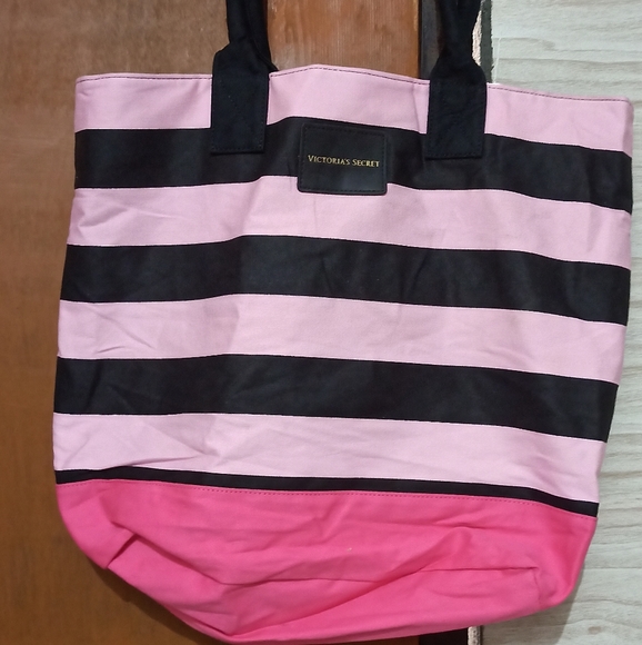 Victoria's Secret Handbags - Victoria's Secret